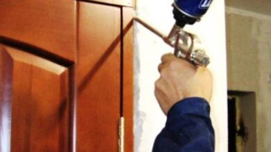 Фото - Ремонт без проблем: очищаем дверь от монтажной пены